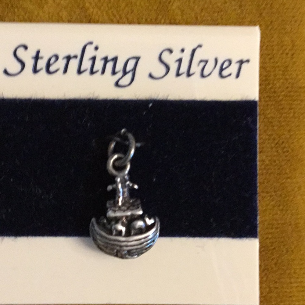 Noahs Ark Charm